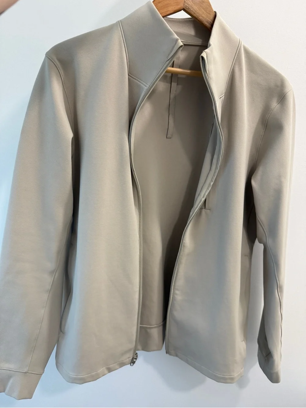 lululemon Sojourn Performance Jacket in Light Taupe